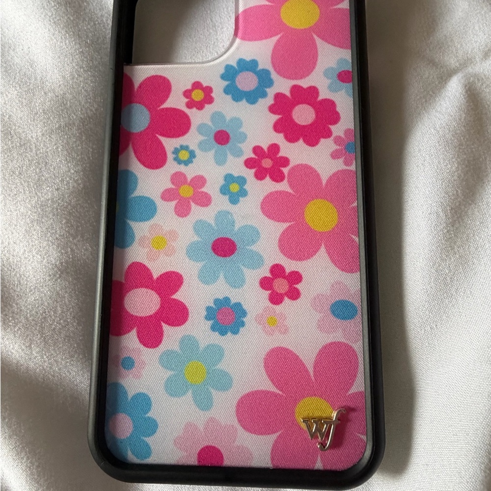 Bundle of Wildflower iPhone 13 Cases